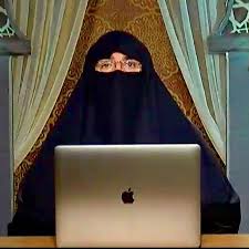 Farhat Hashmi - Darulandlus
